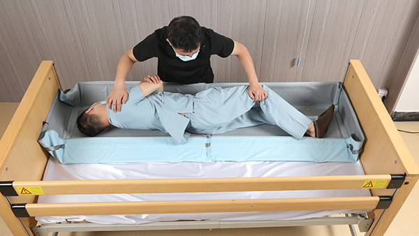 Wash in Bed Excellence with Ehucon Portable Shower Machine
