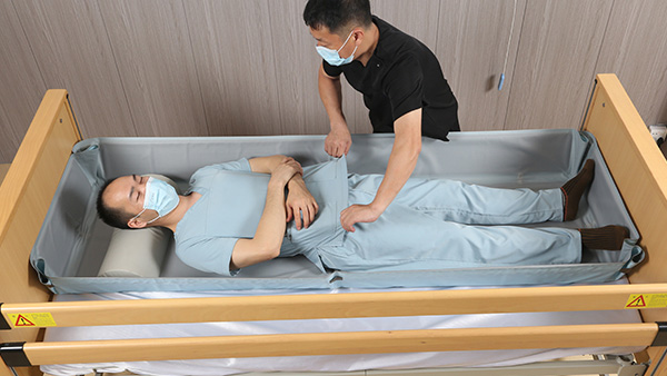 Ehucon's Bathroom Safety Aids: Ensuring Security in Home Care for Seniors