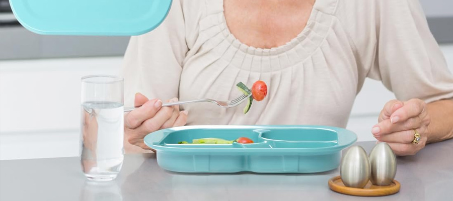 Adaptive dining aids enabling independent eating
